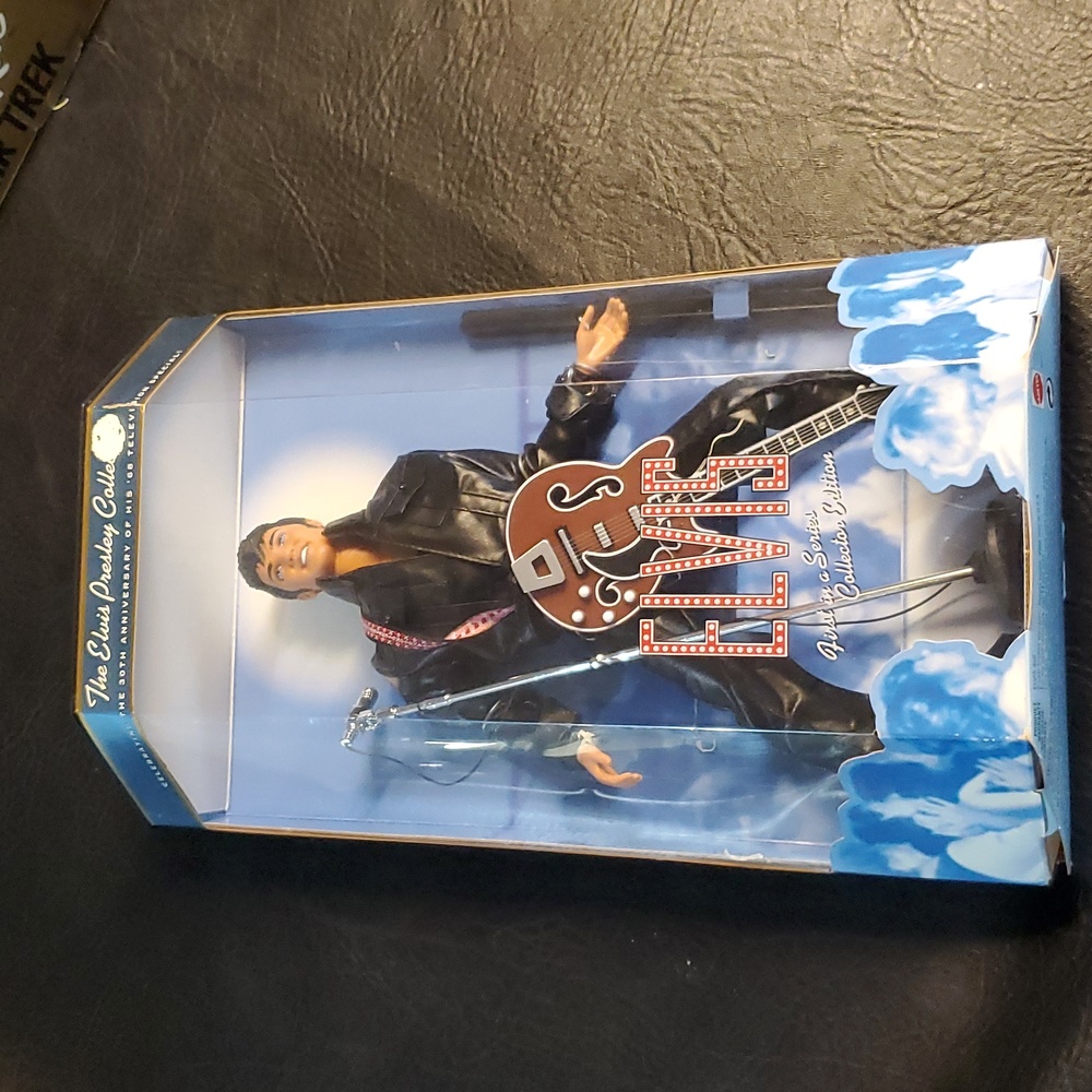 🏠 ELVIS First in a Series Collectors Edition Doll